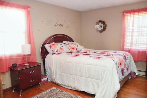 11 Frederick St, Chicopee, MA 01013 photo 11
