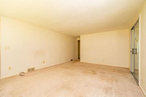 115 Fox Hill Rd, Springfield, MA 01118 photo 12