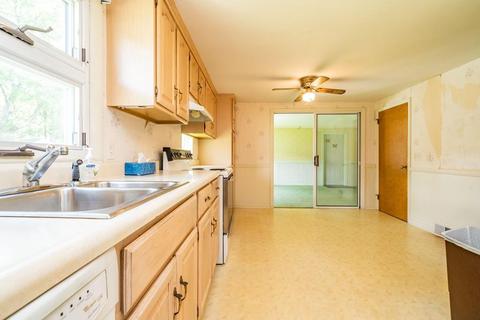 115 Fox Hill Rd, Springfield, MA 01118 photo 20