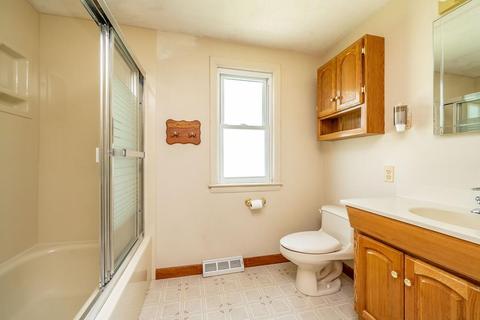 115 Fox Hill Rd, Springfield, MA 01118 photo 14
