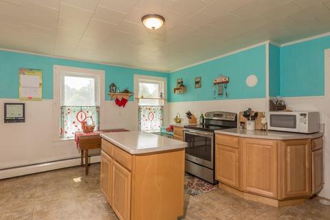 324 Tully Rd, Orange, MA 01364 photo 2