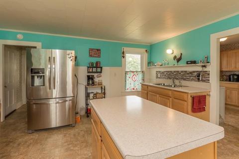 324 Tully Rd, Orange, MA 01364 photo 3