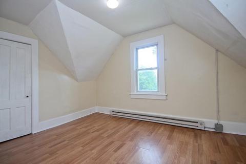 204 Eastern Ave, Springfield, MA 01109 photo 18