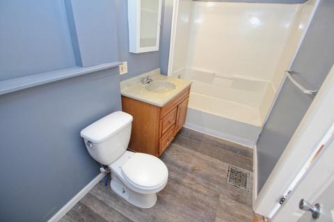 204 Eastern Ave, Springfield, MA 01109 photo 4