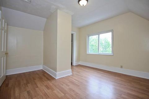 204 Eastern Ave, Springfield, MA 01109 photo 17