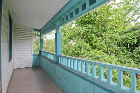 204 Eastern Ave, Springfield, MA 01109 photo 5
