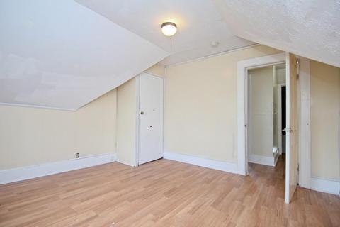 204 Eastern Ave, Springfield, MA 01109 photo 21