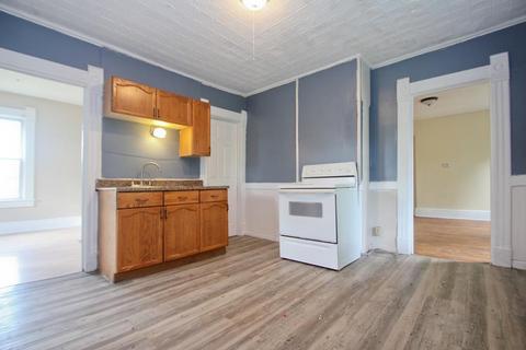 204 Eastern Ave, Springfield, MA 01109 photo 3