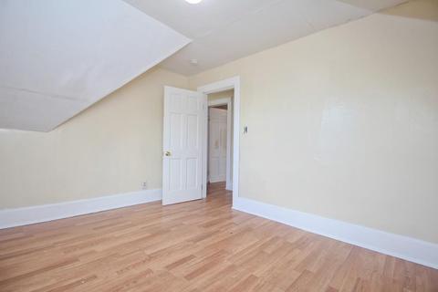 204 Eastern Ave, Springfield, MA 01109 photo 19