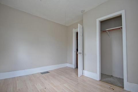 204 Eastern Ave, Springfield, MA 01109 photo 13