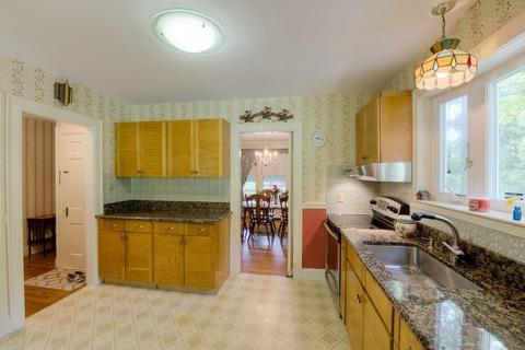 38 Beechmont St, Worcester, MA 01609 photo 25