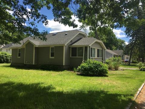 93 Burghardt St, Springfield, MA 01109 photo 4