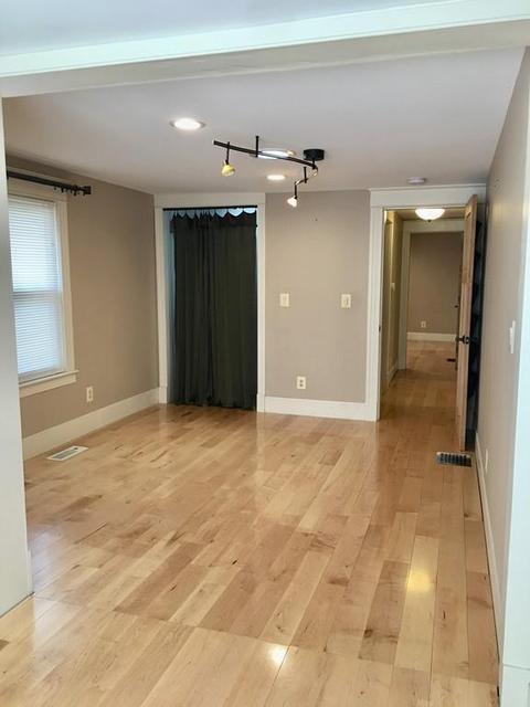93 Burghardt St, Springfield, MA 01109 photo 23
