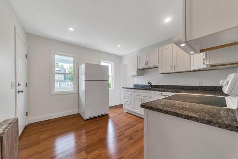 20 Powell Ave, Springfield, MA 01118 photo 6