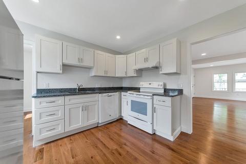 20 Powell Ave, Springfield, MA 01118 photo 3