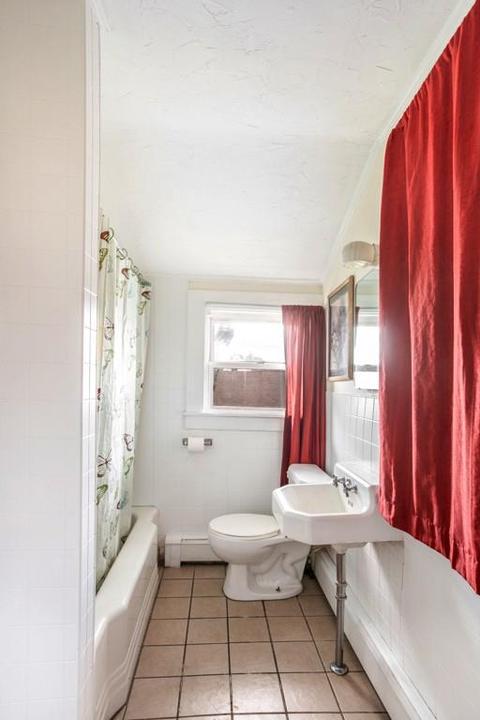 18 Burke St, Springfield, MA 01151 photo 19