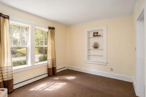 18 Burke St, Springfield, MA 01151 photo 9