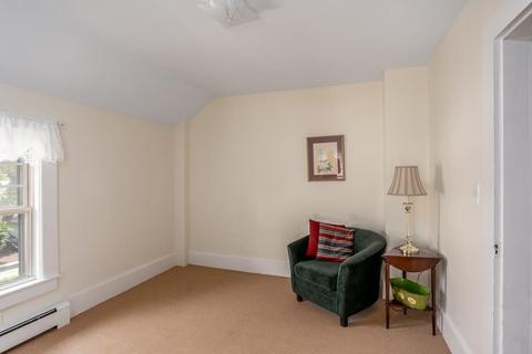 18 Burke St, Springfield, MA 01151 photo 14