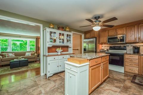 31 Balcom Rd, Pelham, NH 03076 photo 5