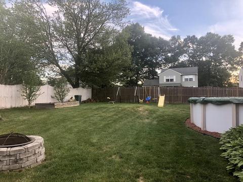 29 Pheasant Dr, Springfield, MA 01119 photo 2