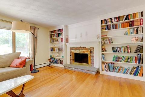 4 Wethersfield Dr, Andover, MA 01810 photo 3