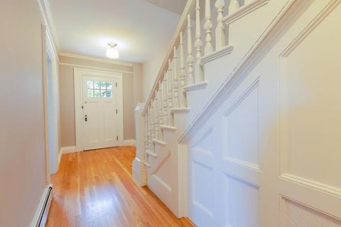 35 Sanderson Ave, Dedham, MA 02026 photo 5