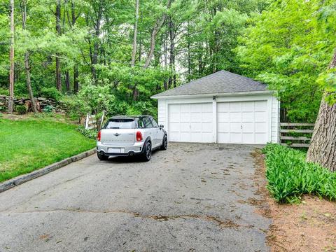 346 Salisbury St, Worcester, MA 01609 photo 8