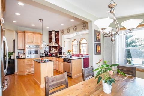 35 Winthrop St, Everett, MA 02149 photo 11