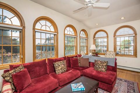 35 Winthrop St, Everett, MA 02149 photo 5