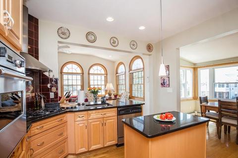 35 Winthrop St, Everett, MA 02149 photo 7