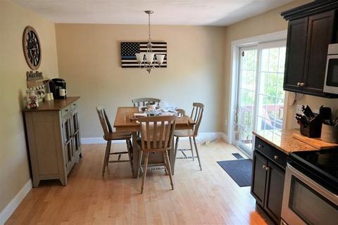 31 Plain St E, Berkley, MA 02779 photo 5