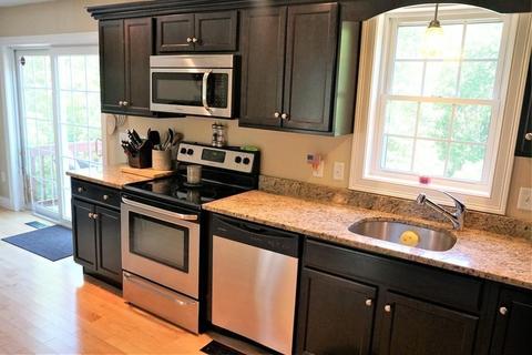 31 Plain St E, Berkley, MA 02779 photo 6