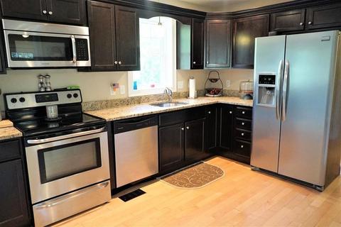 31 Plain St E, Berkley, MA 02779 photo 7