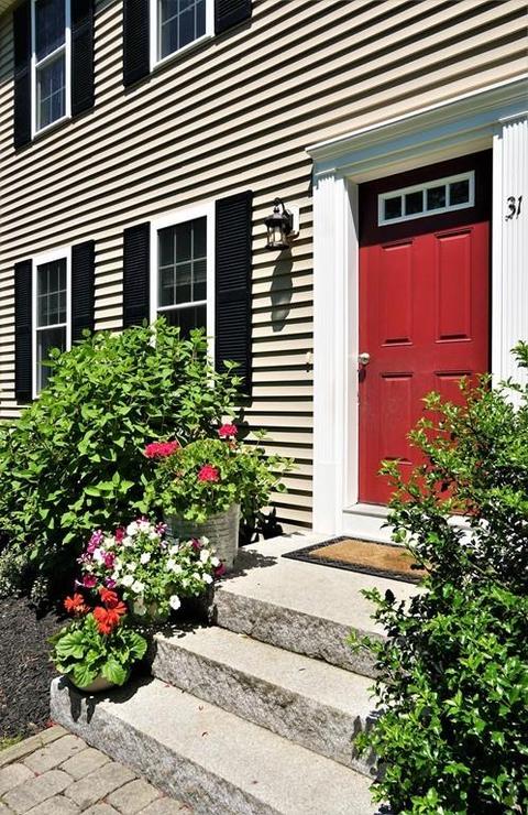31 Plain St E, Berkley, MA 02779 photo 4