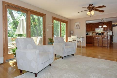 13 Bates St, Danvers, MA 01923 photo 3