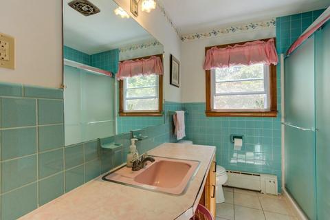 66 Woolworth St, Longmeadow, MA 01106 photo 17
