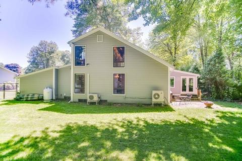 17 Deerfield Dr, Easthampton, MA 01027 photo 6