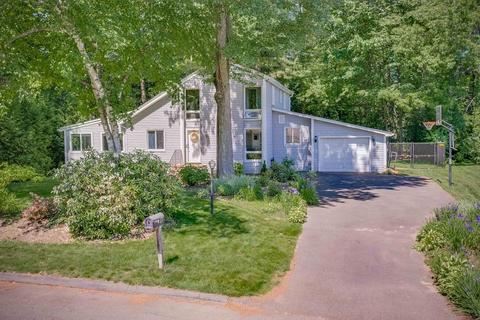 17 Deerfield Dr, Easthampton, MA 01027 photo 2