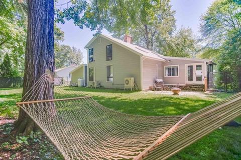 17 Deerfield Dr, Easthampton, MA 01027 photo 3
