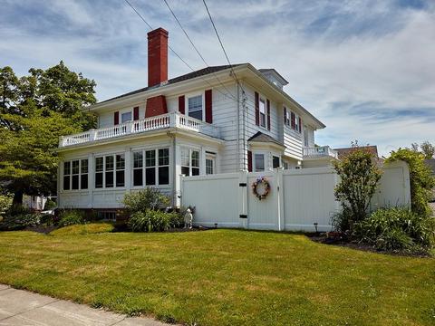 85 Albany St, Fall River, MA 02720 photo 3