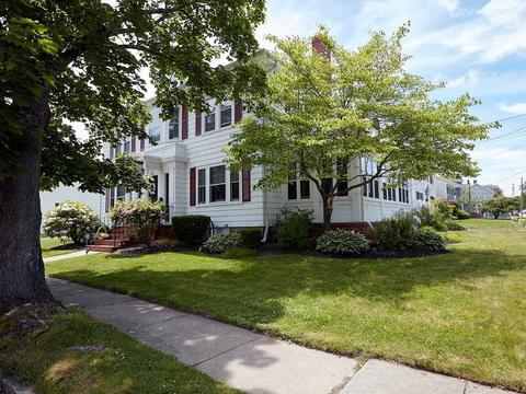 85 Albany St, Fall River, MA 02720 photo 2