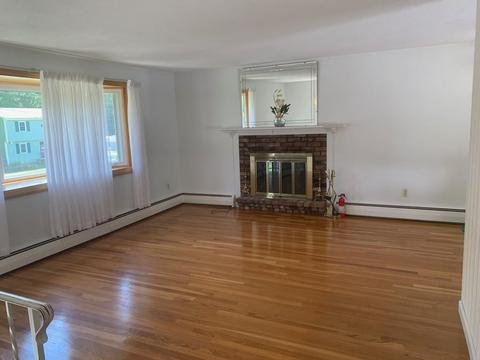 22 Hickory Ln, Salem, NH 03079 photo 3