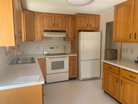 22 Hickory Ln, Salem, NH 03079 photo 2