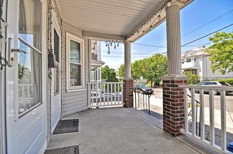 29 Belmont St, Everett, MA 02149 photo 4