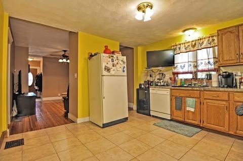 29 Belmont St, Everett, MA 02149 photo 6