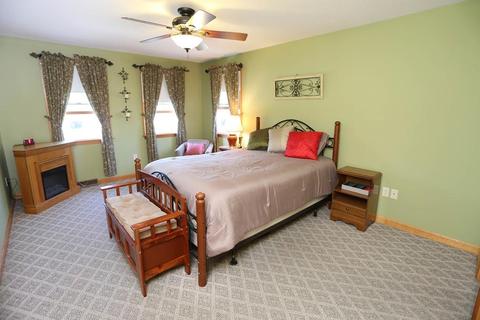 43 Willow St, Chicopee, MA 01020 photo 13
