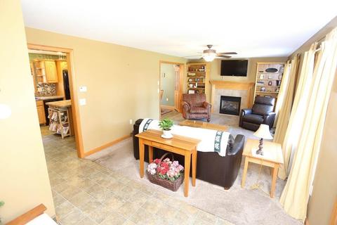 43 Willow St, Chicopee, MA 01020 photo 10