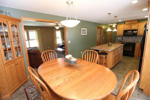 43 Willow St, Chicopee, MA 01020 photo 7