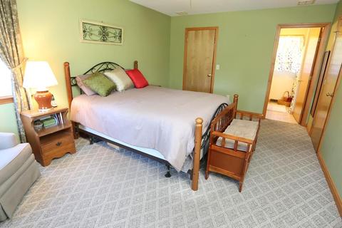43 Willow St, Chicopee, MA 01020 photo 14