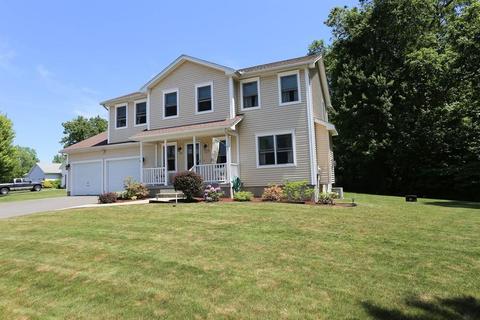 43 Willow St, Chicopee, MA 01020 photo 4